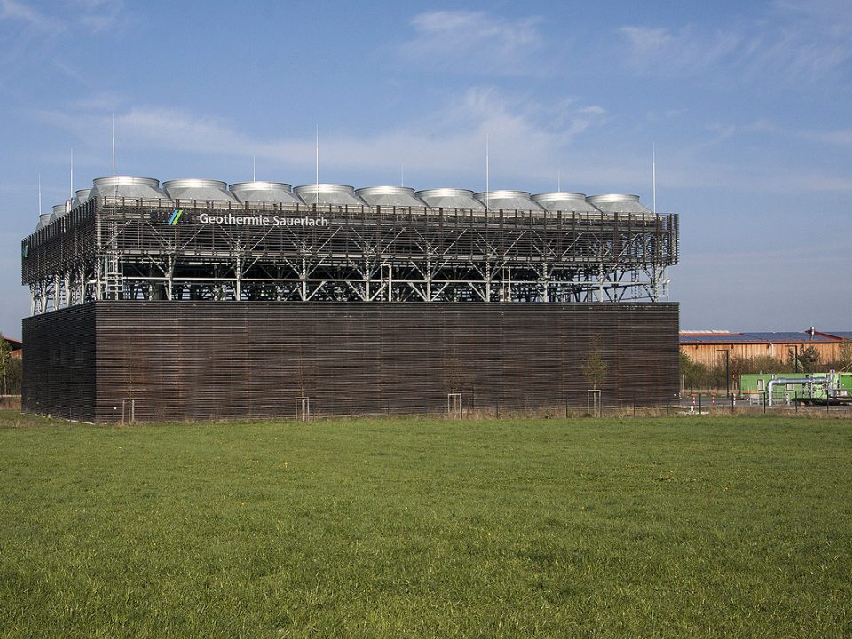 Blick auf das Geothermiewerk