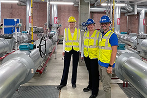 Angelika u.a. in der neuen Geothermieanlage