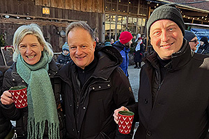 2025-11-23_OBB_EBE_Xmasmarkt1_fb Angelika Niebler, Robert Niedergesäss, Leonard Spitzauer